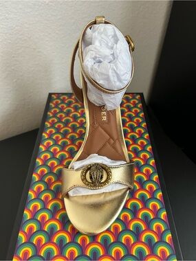 Kurt Geiger Chelsea Sandals Gold Ankle-Strap with Decorative Emblem Size 7